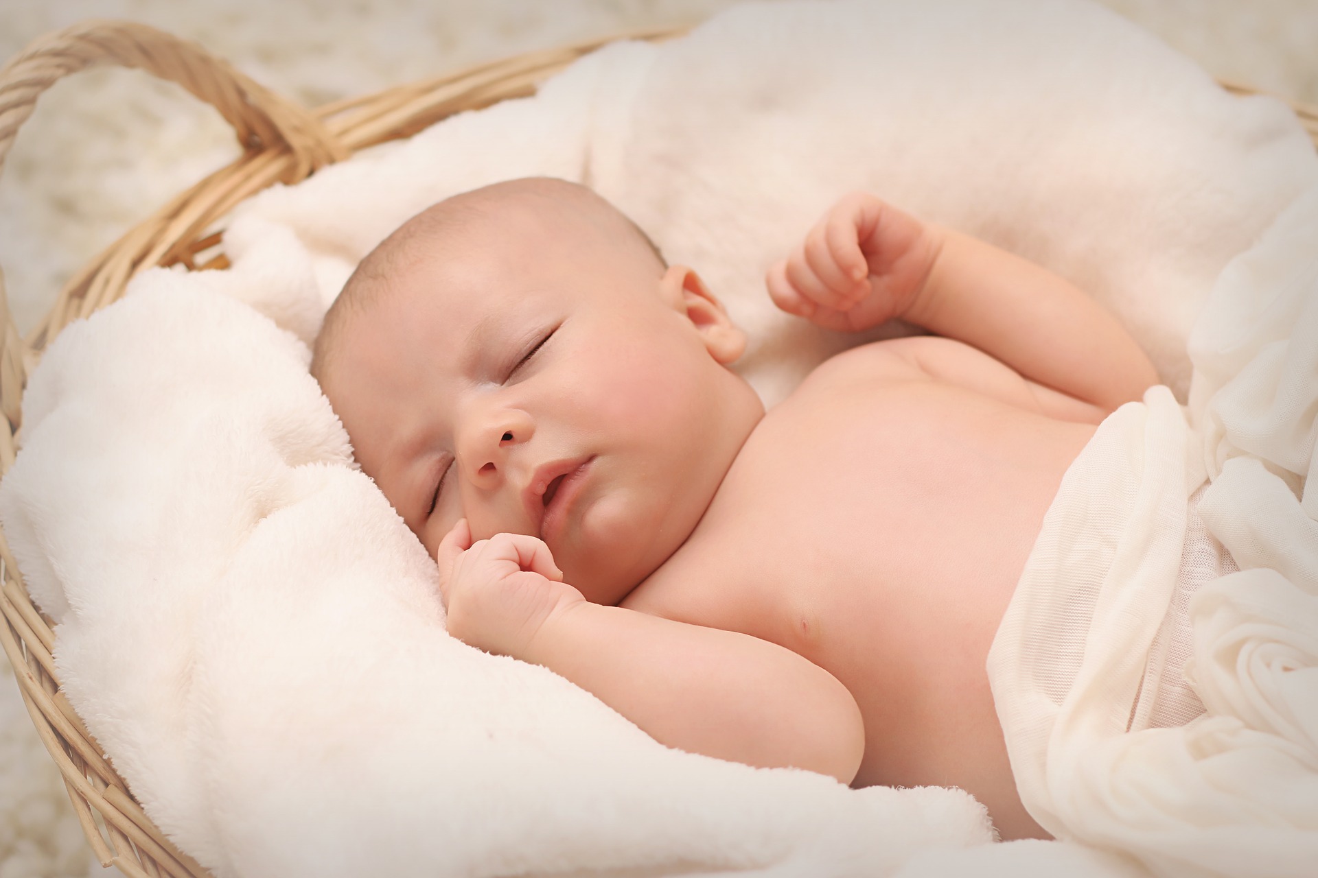 newborn-gef2ea4ced_1920