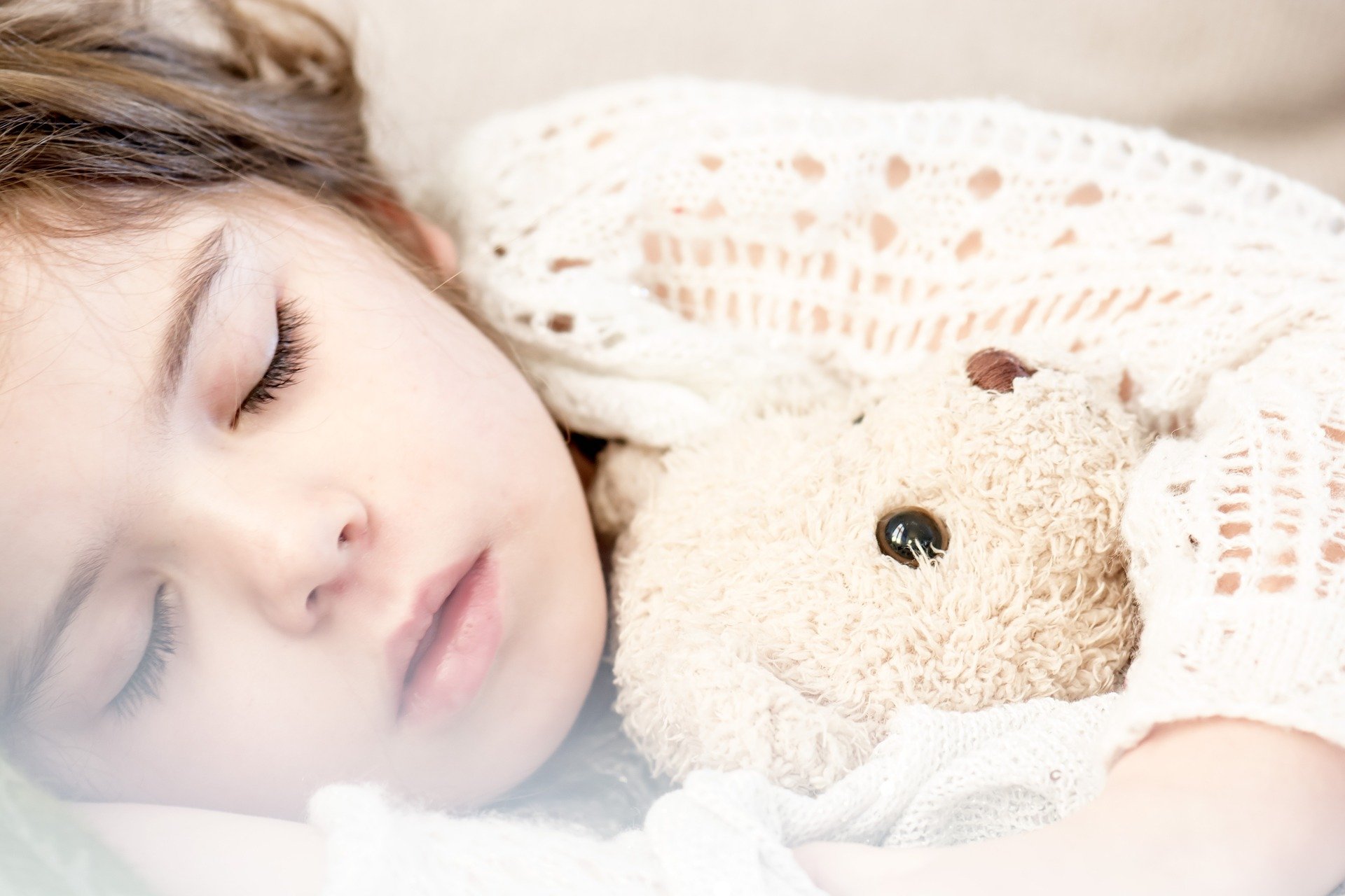 sleeping-g83b05d0cd_1920